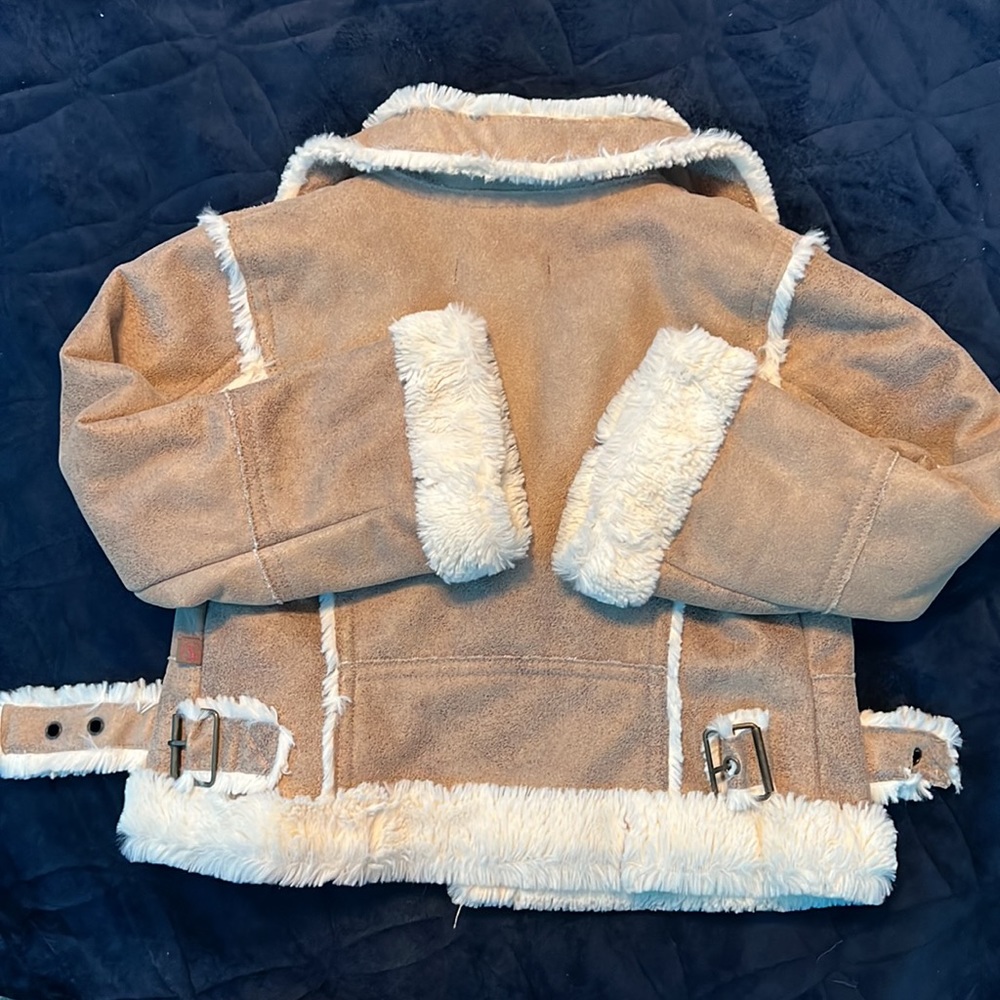 Jacket - Picture 3 of 5